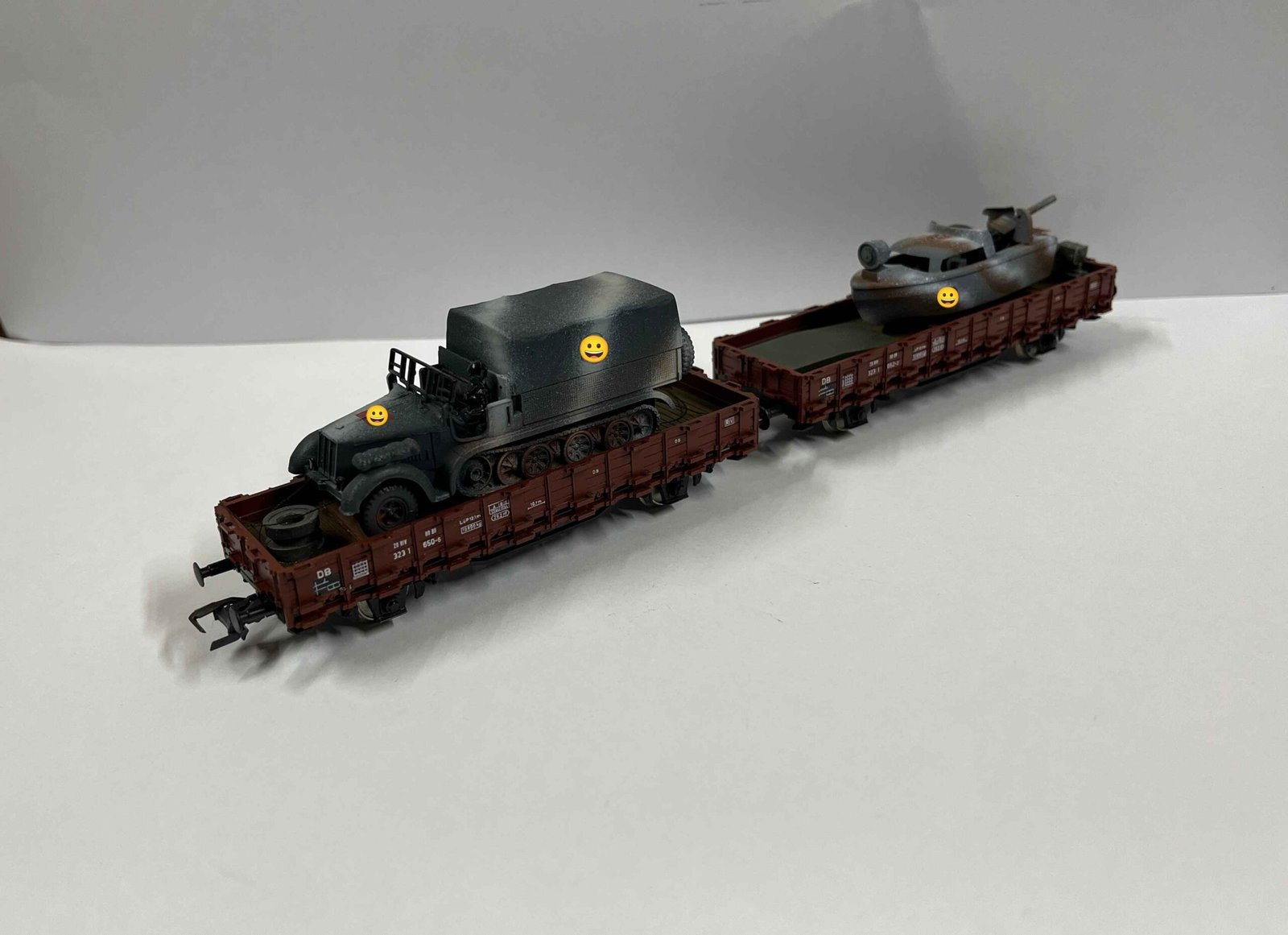 #0205 Convoglio 2 Carri Militari con Veicoli img 7633