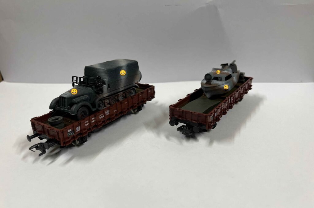 #0205 Convoglio 2 Carri Militari con Veicoli img 7634