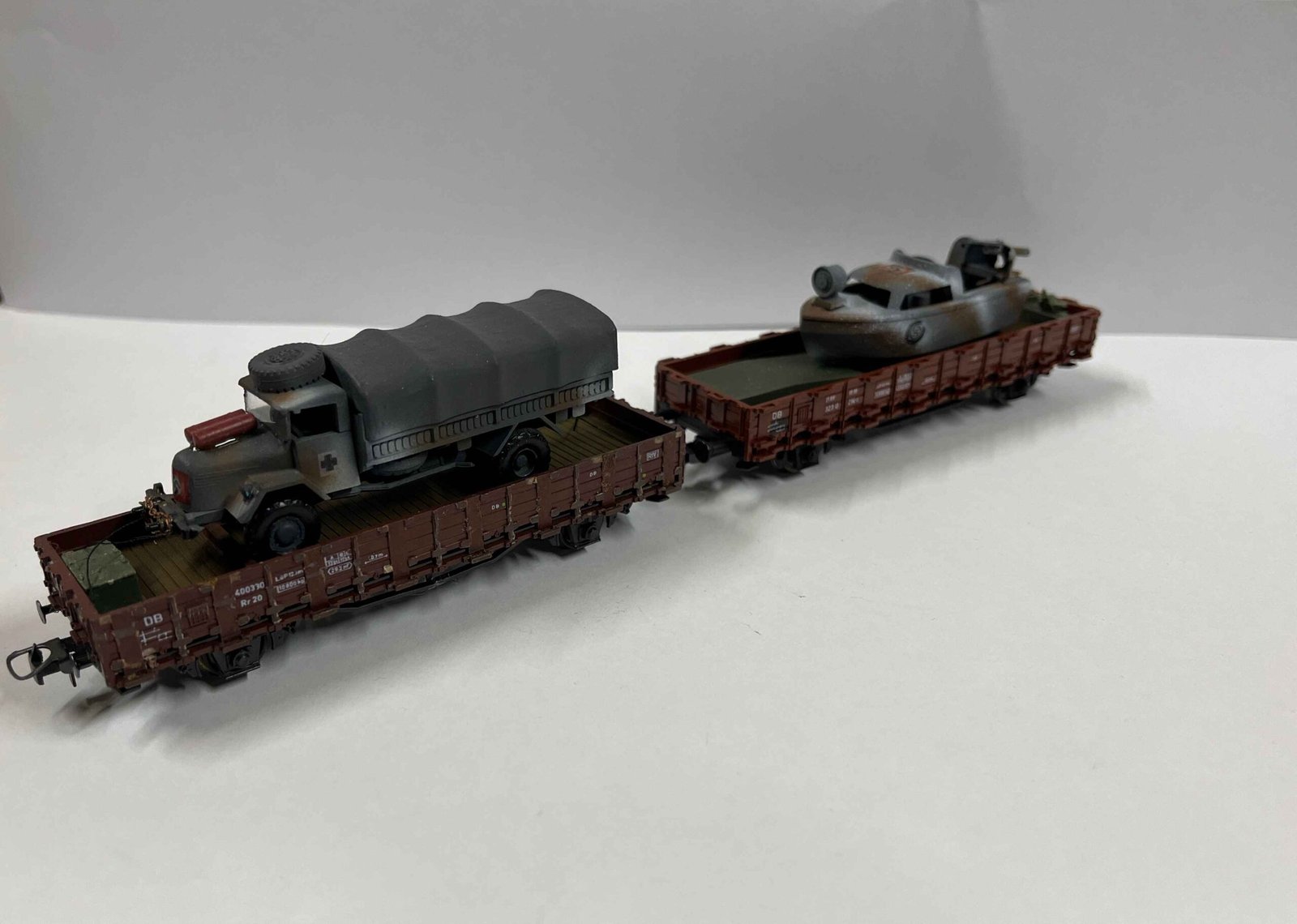 #0206 Convoglio 2 Carri Militari con Veicoli img 7637