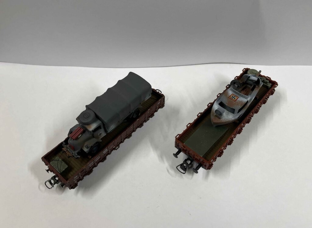 #0206 Convoglio 2 Carri Militari con Veicoli img 7639