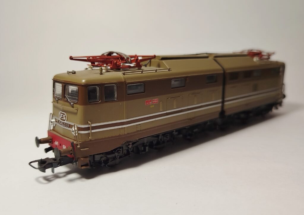 #0410 Locomotiva Rivarossi E 645 068 CASTANO ISABELLA HO img 20260313 203046